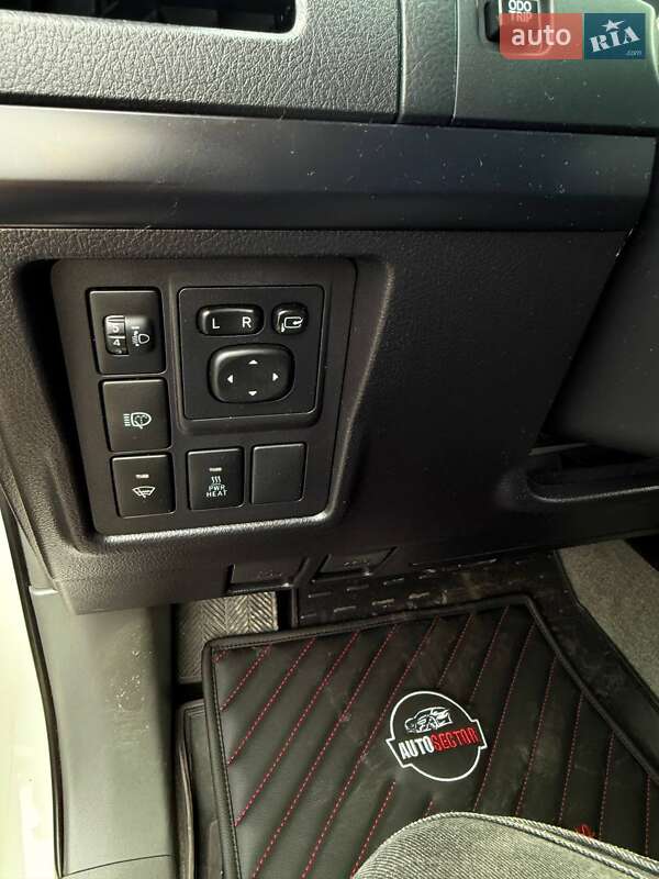 Внедорожник / Кроссовер Toyota Land Cruiser Prado 2012 в Харькове фото 35 Внедорожник / Кроссовер Toyota Land Cruiser Prado 2012 в Харькове