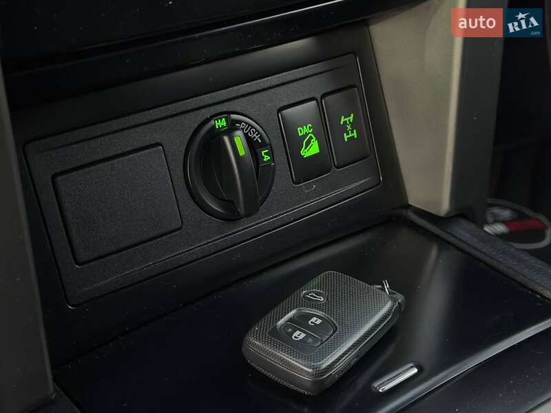 Внедорожник / Кроссовер Toyota Land Cruiser Prado 2012 в Харькове фото 31 Внедорожник / Кроссовер Toyota Land Cruiser Prado 2012 в Харькове