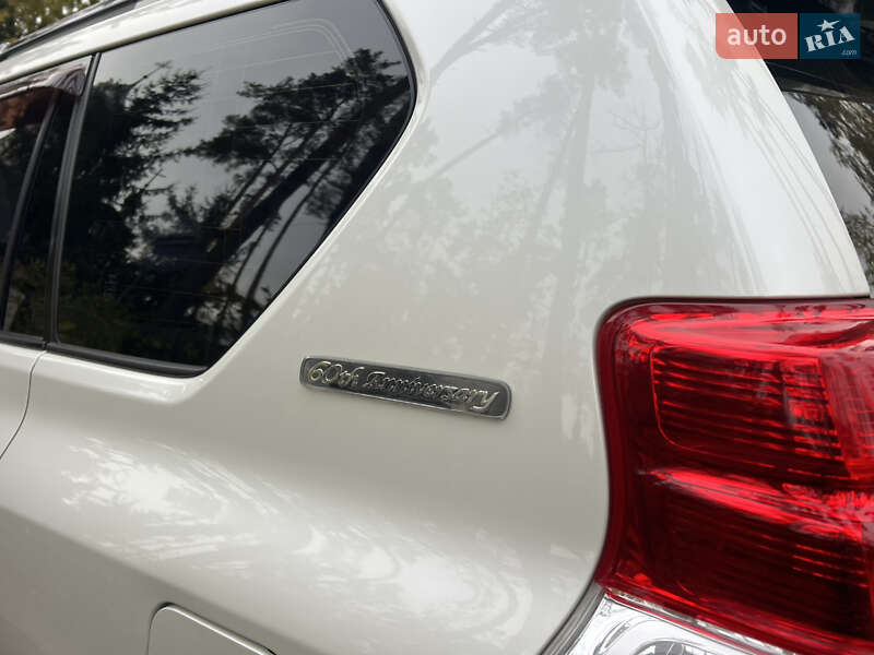 Внедорожник / Кроссовер Toyota Land Cruiser Prado 2010 в Киеве