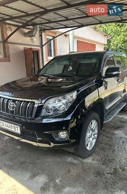 Позашляховик / Кросовер Toyota Land Cruiser Prado 2010 в Драбіву