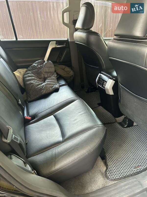Внедорожник / Кроссовер Toyota Land Cruiser Prado 2010 в Драбове фото 17 Внедорожник / Кроссовер Toyota Land Cruiser Prado 2010 в Драбове