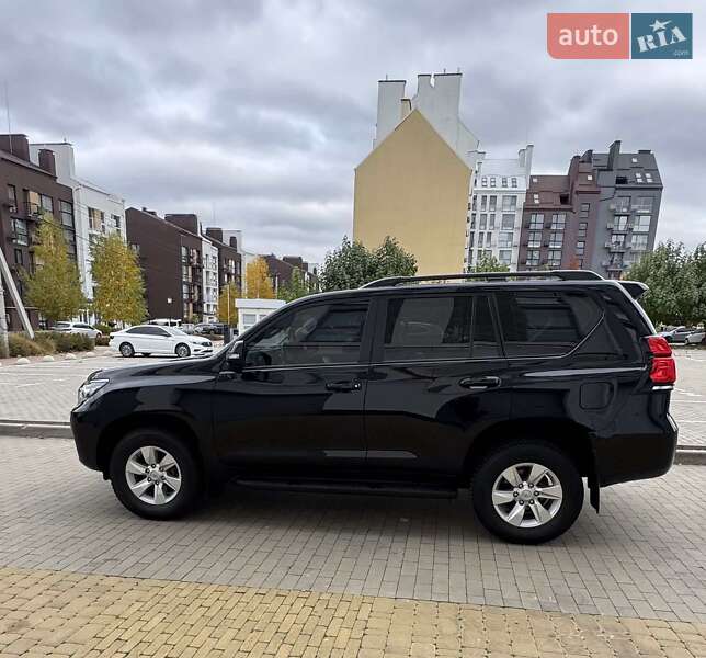 Внедорожник / Кроссовер Toyota Land Cruiser Prado 2021 в Киеве фото 10 Внедорожник / Кроссовер Toyota Land Cruiser Prado 2021 в Киеве