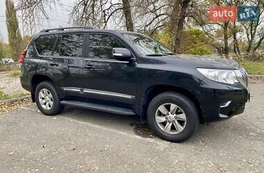 Внедорожник / Кроссовер Toyota Land Cruiser Prado 2017 в 