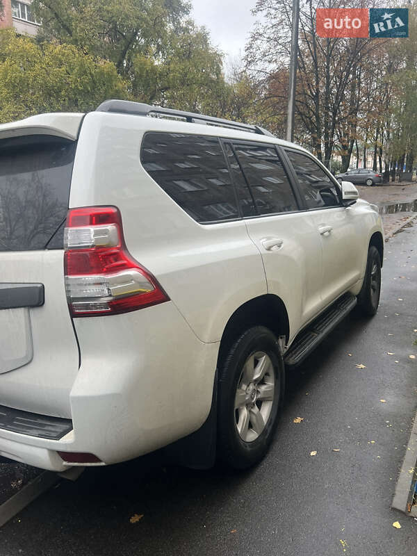 Внедорожник / Кроссовер Toyota Land Cruiser Prado 2014 в Харькове