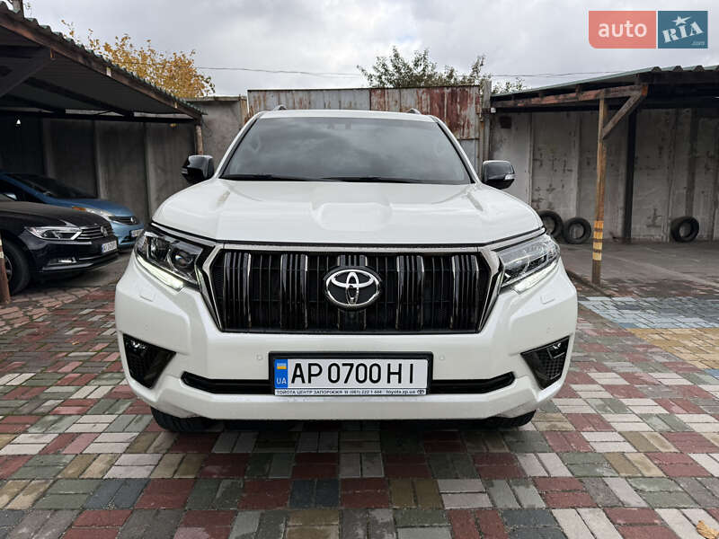 Позашляховик / Кросовер Toyota Land Cruiser Prado 2022 в Запоріжжі