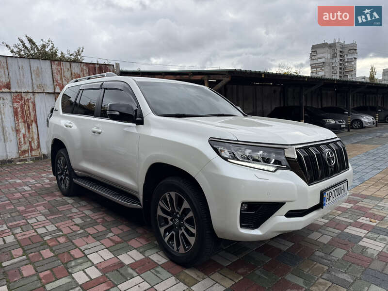 Позашляховик / Кросовер Toyota Land Cruiser Prado 2022 в Запоріжжі