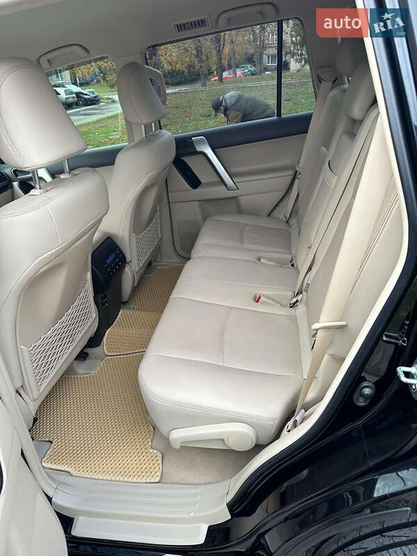 Внедорожник / Кроссовер Toyota Land Cruiser Prado 2018 в Харькове