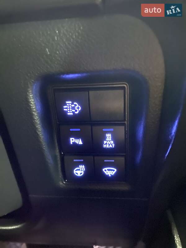 Позашляховик / Кросовер Toyota Land Cruiser Prado 2019 в Умані фото 40 Позашляховик / Кросовер Toyota Land Cruiser Prado 2019 в Умані