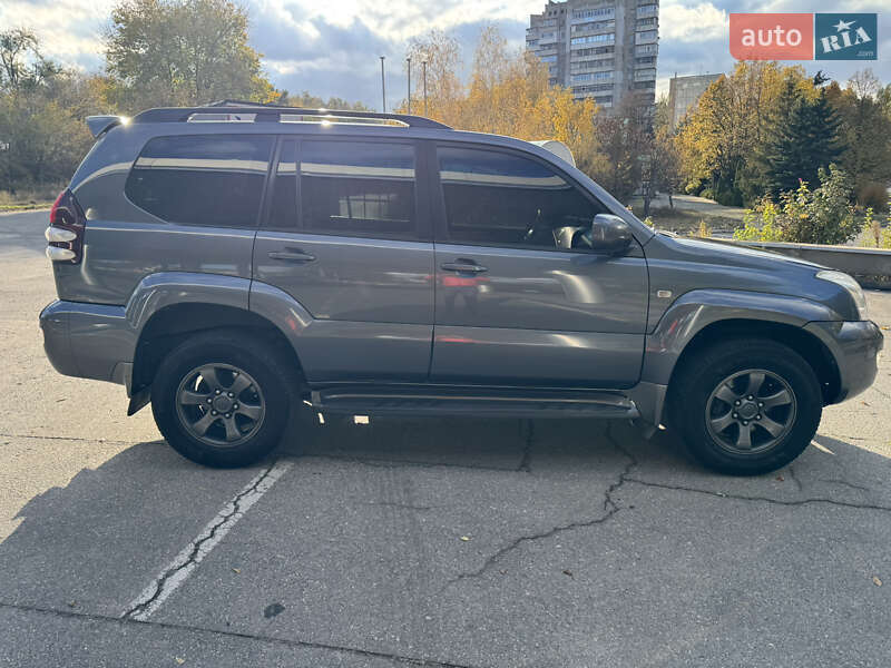 Внедорожник / Кроссовер Toyota Land Cruiser Prado 2005 в Запорожье