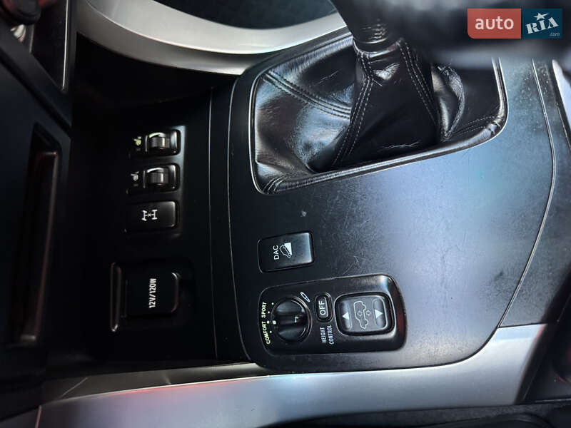 Внедорожник / Кроссовер Toyota Land Cruiser Prado 2005 в Запорожье