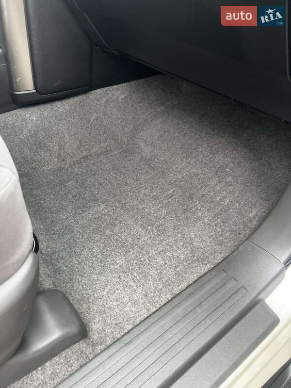 Внедорожник / Кроссовер Toyota Land Cruiser Prado 2012 в Запорожье фото 40 Внедорожник / Кроссовер Toyota Land Cruiser Prado 2012 в Запорожье