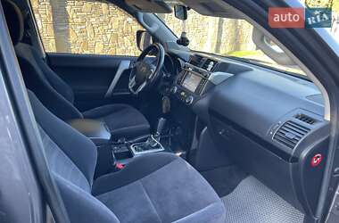 Внедорожник / Кроссовер Toyota Land Cruiser Prado 2013 в 