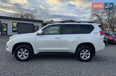 Внедорожник / Кроссовер Toyota Land Cruiser Prado 2012 в 