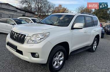 Внедорожник / Кроссовер Toyota Land Cruiser Prado 2012 в 
