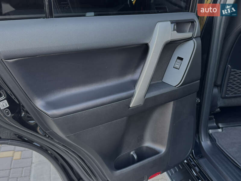 Позашляховик / Кросовер Toyota Land Cruiser Prado 2020 в Одесі фото 75 Позашляховик / Кросовер Toyota Land Cruiser Prado 2020 в Одесі