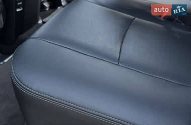 Внедорожник / Кроссовер Toyota Land Cruiser Prado 2020 в 