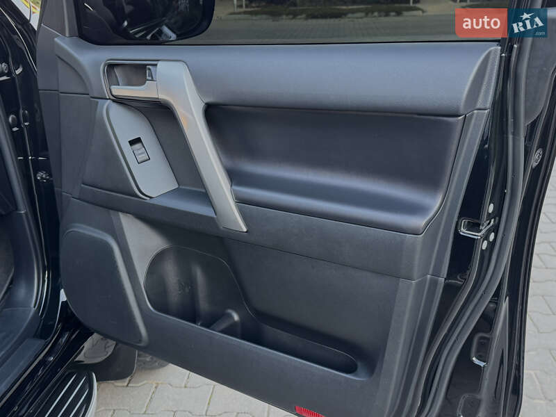 Позашляховик / Кросовер Toyota Land Cruiser Prado 2020 в Одесі фото 88 Позашляховик / Кросовер Toyota Land Cruiser Prado 2020 в Одесі