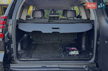 Внедорожник / Кроссовер Toyota Land Cruiser Prado 2020 в 