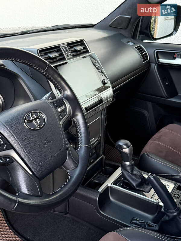 Позашляховик / Кросовер Toyota Land Cruiser Prado 2021 в Умані фото 11 Позашляховик / Кросовер Toyota Land Cruiser Prado 2021 в Умані