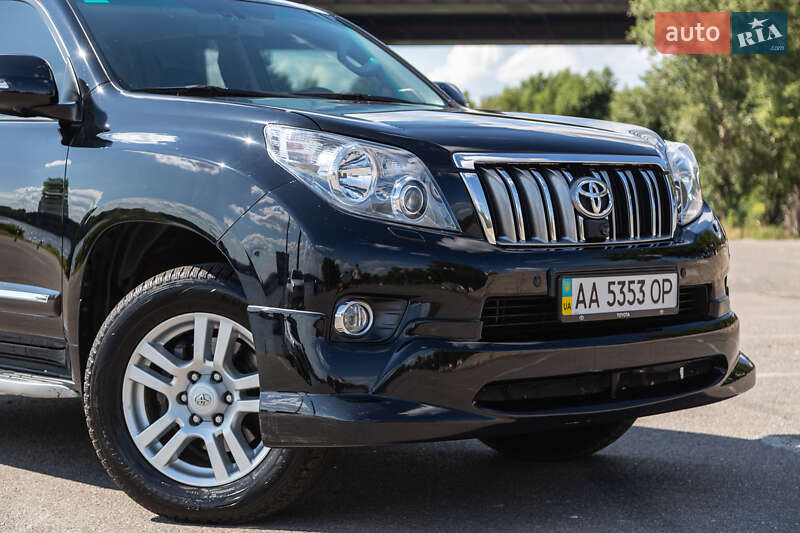 Внедорожник / Кроссовер Toyota Land Cruiser Prado 2011 в Киеве