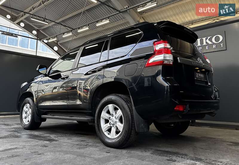 Внедорожник / Кроссовер Toyota Land Cruiser Prado 2017 в Киеве фото 5 Внедорожник / Кроссовер Toyota Land Cruiser Prado 2017 в Киеве