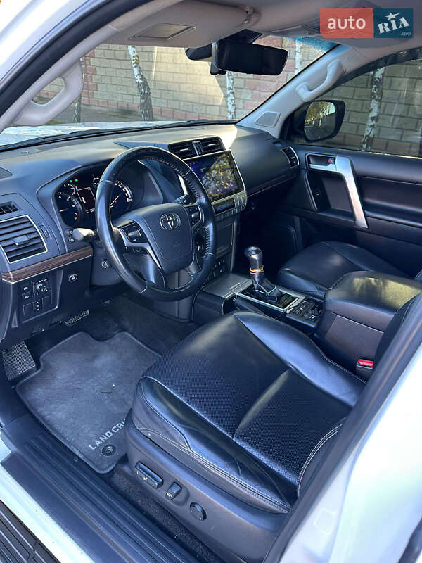 Внедорожник / Кроссовер Toyota Land Cruiser Prado 2019 в Виноградове