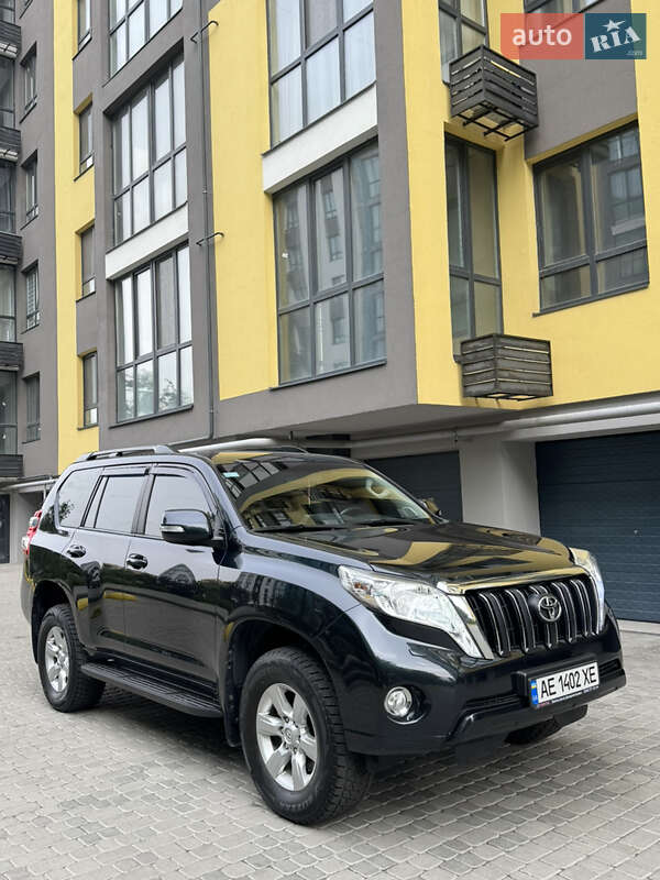 Позашляховик / Кросовер Toyota Land Cruiser Prado 2015 в Дніпрі фото Позашляховик / Кросовер Toyota Land Cruiser Prado 2015 в Дніпрі