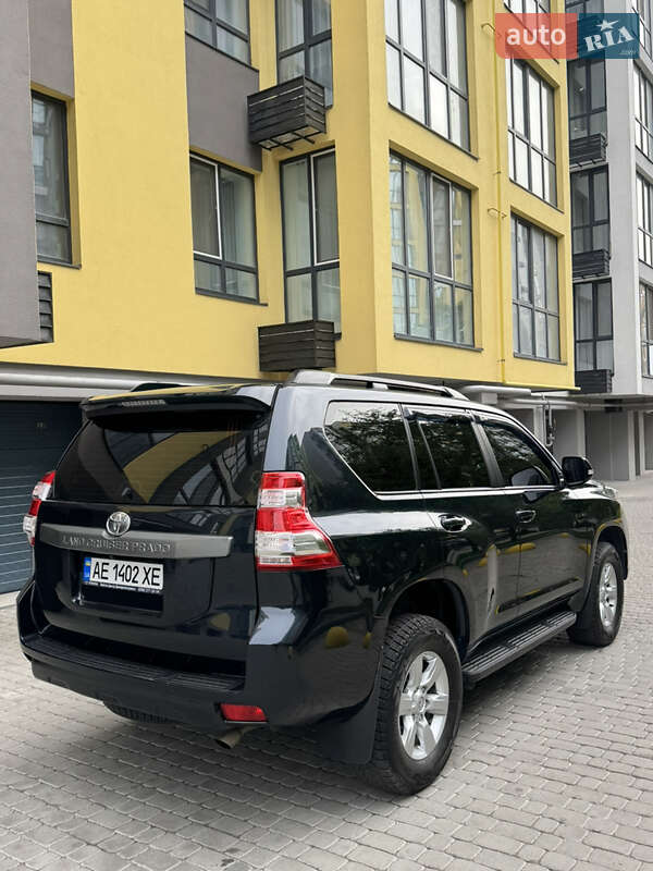 Позашляховик / Кросовер Toyota Land Cruiser Prado 2015 в Дніпрі фото 6 Позашляховик / Кросовер Toyota Land Cruiser Prado 2015 в Дніпрі