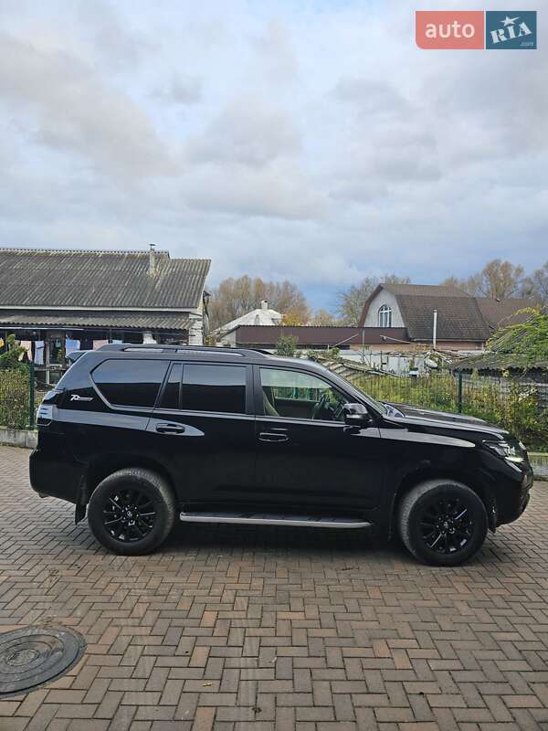 Внедорожник / Кроссовер Toyota Land Cruiser Prado 2021 в Прилуках
