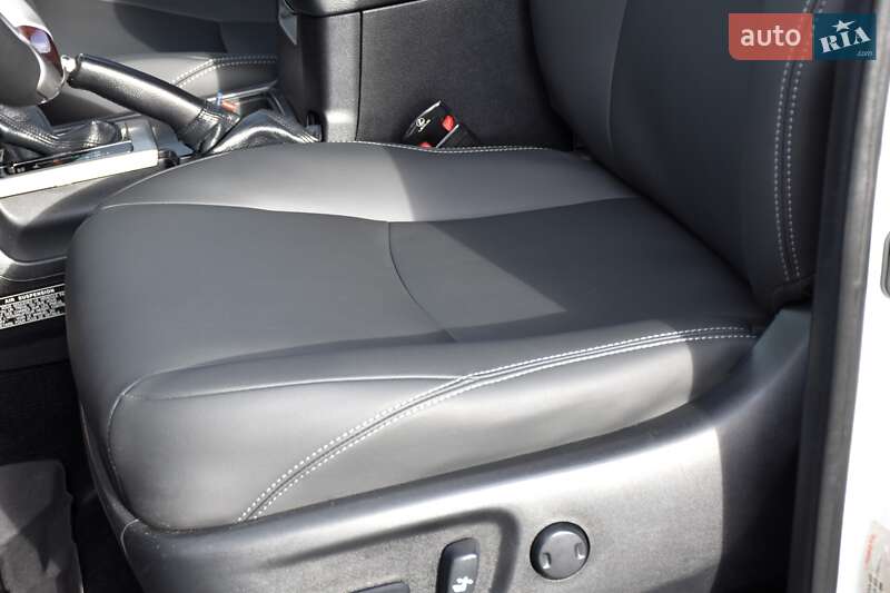 Внедорожник / Кроссовер Toyota Land Cruiser Prado 2014 в Дрогобыче фото 57 Внедорожник / Кроссовер Toyota Land Cruiser Prado 2014 в Дрогобыче
