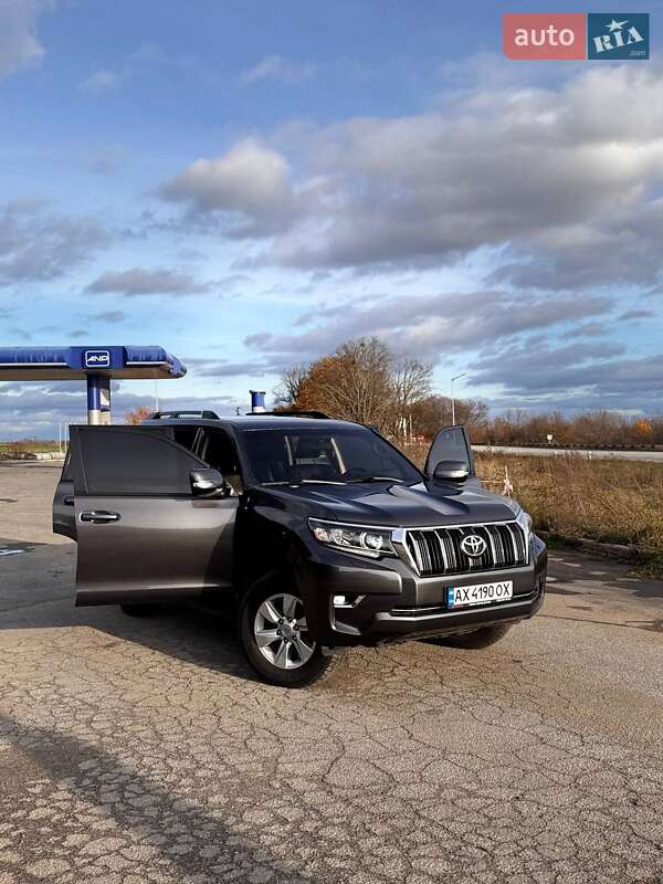 Внедорожник / Кроссовер Toyota Land Cruiser Prado 2019 в Валках фото 4 Внедорожник / Кроссовер Toyota Land Cruiser Prado 2019 в Валках