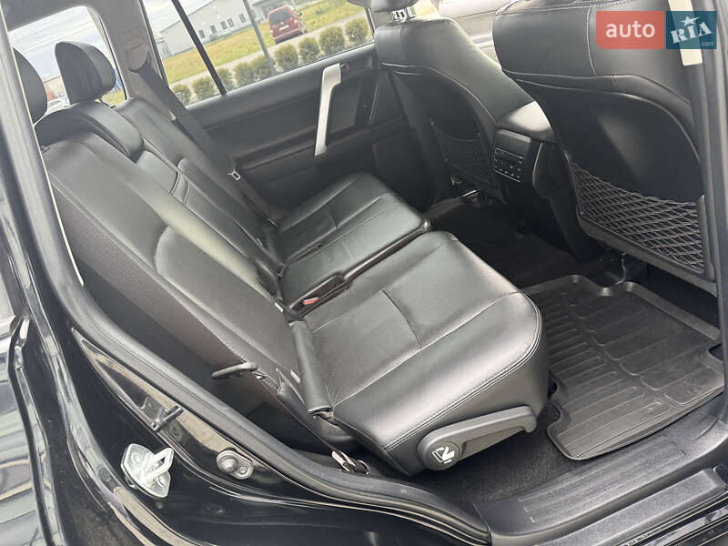 Внедорожник / Кроссовер Toyota Land Cruiser Prado 2019 в Хусте