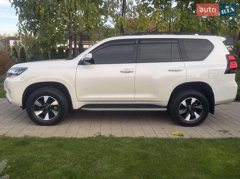 Внедорожник / Кроссовер Toyota Land Cruiser Prado 2022 в Черкассах фото 20 Внедорожник / Кроссовер Toyota Land Cruiser Prado 2022 в Черкассах