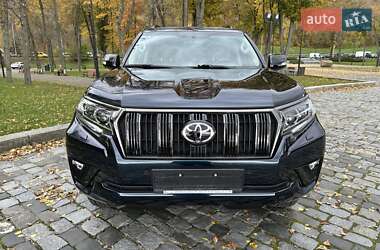 Позашляховик / Кросовер Toyota Land Cruiser Prado 2021 в Києві