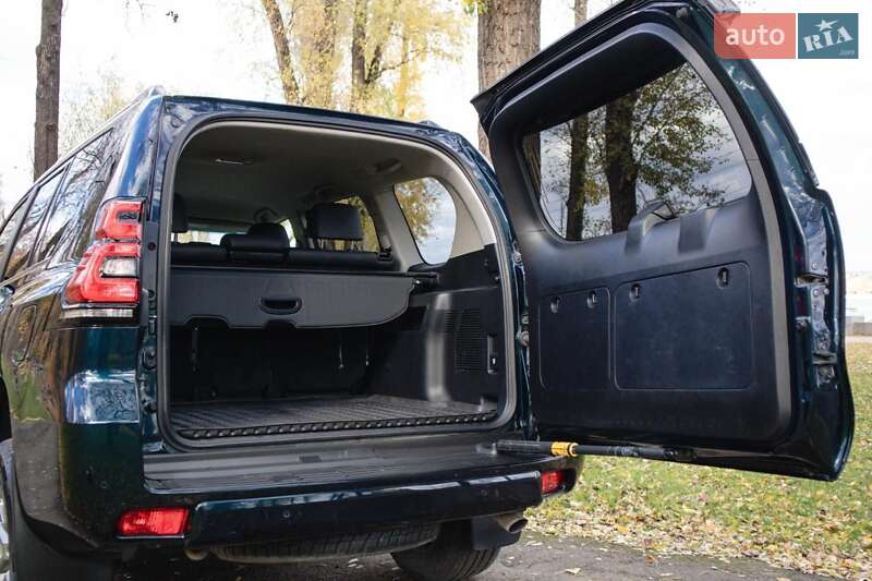 Позашляховик / Кросовер Toyota Land Cruiser Prado 2017 в Києві фото 56 Позашляховик / Кросовер Toyota Land Cruiser Prado 2017 в Києві