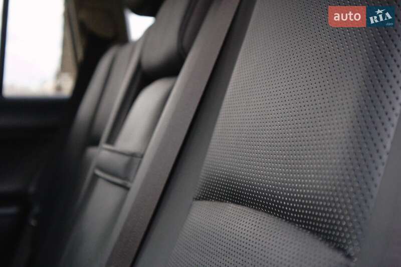 Позашляховик / Кросовер Toyota Land Cruiser Prado 2017 в Києві фото 33 Позашляховик / Кросовер Toyota Land Cruiser Prado 2017 в Києві