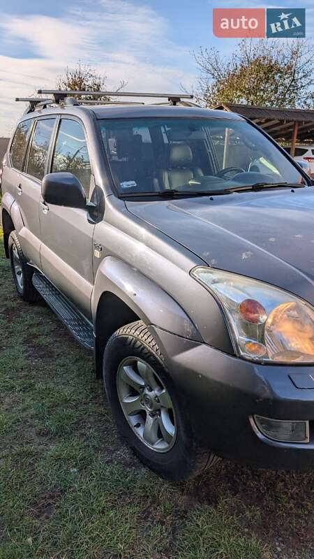 Внедорожник / Кроссовер Toyota Land Cruiser Prado 2005 в Виноградове