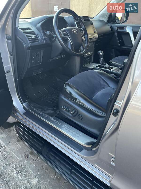 Позашляховик / Кросовер Toyota Land Cruiser Prado 2022 в Черкасах фото 6 Позашляховик / Кросовер Toyota Land Cruiser Prado 2022 в Черкасах