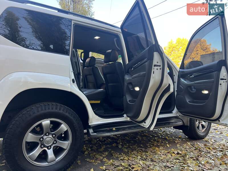 Позашляховик / Кросовер Toyota Land Cruiser Prado 2008 в Миколаєві