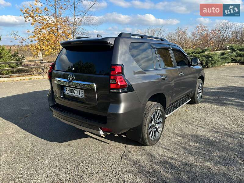 Внедорожник / Кроссовер Toyota Land Cruiser Prado 2023 в Днепре