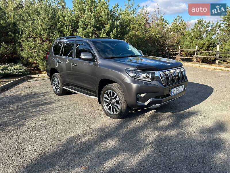 Внедорожник / Кроссовер Toyota Land Cruiser Prado 2023 в Днепре
