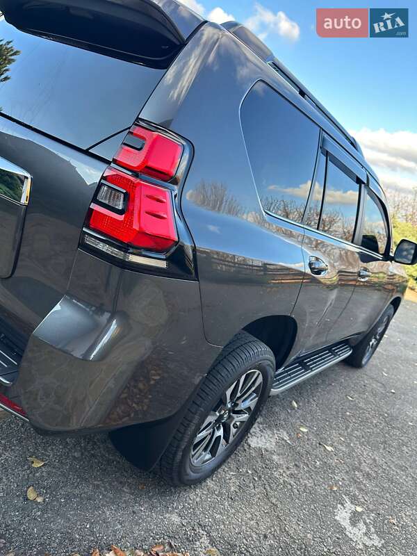 Внедорожник / Кроссовер Toyota Land Cruiser Prado 2023 в Днепре