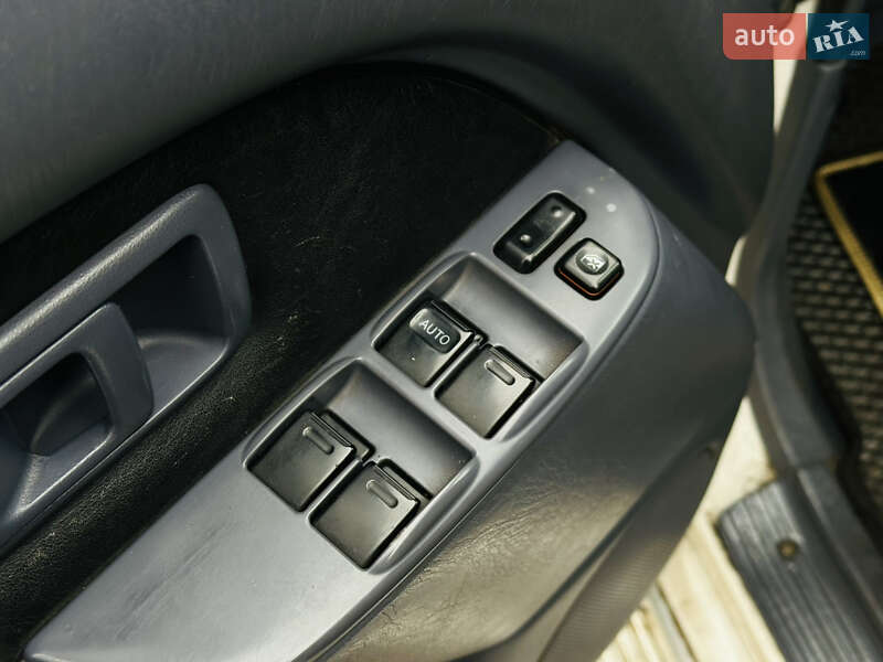 Внедорожник / Кроссовер Toyota Land Cruiser Prado 1997 в Харькове