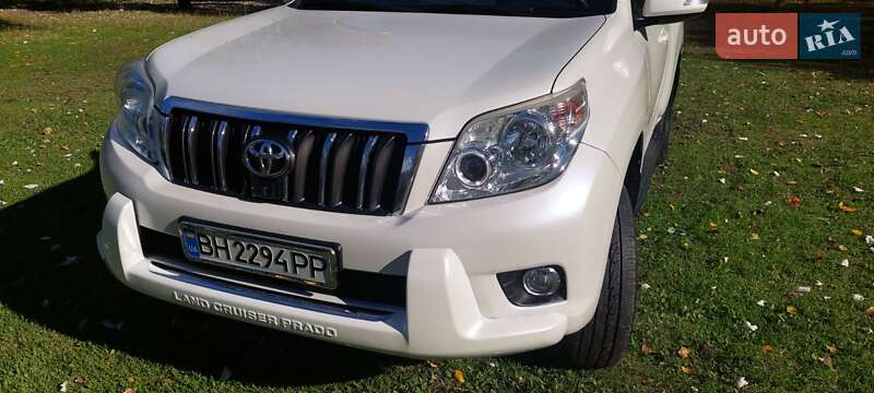 Внедорожник / Кроссовер Toyota Land Cruiser Prado 2010 в Рени