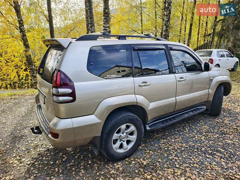 Внедорожник / Кроссовер Toyota Land Cruiser Prado 2005 в Межгорье