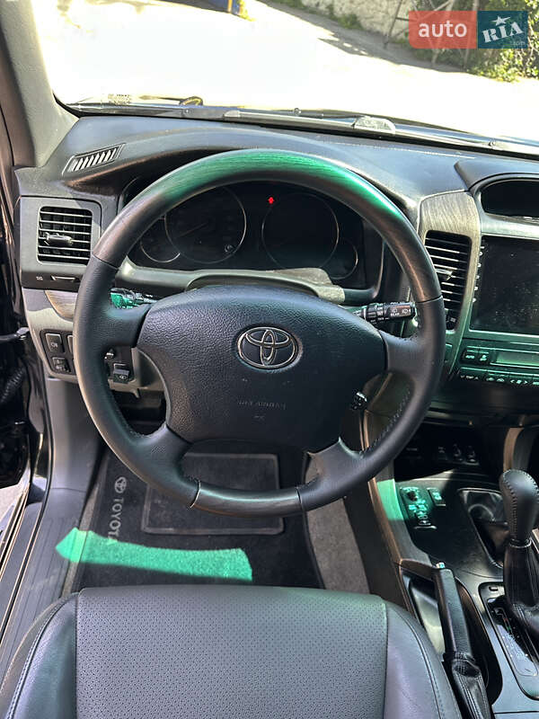 Внедорожник / Кроссовер Toyota Land Cruiser Prado 2006 в Харькове