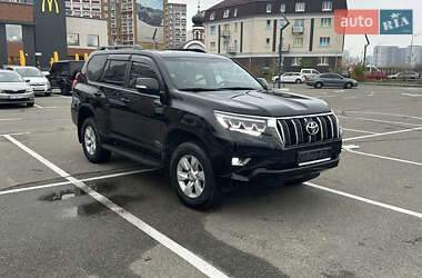 Внедорожник / Кроссовер Toyota Land Cruiser Prado 2017 в Киеве
