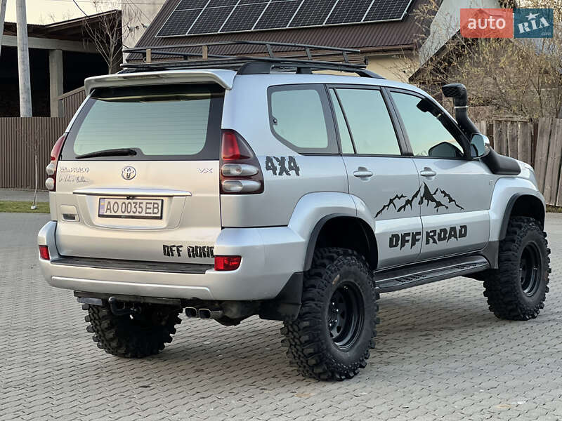 Внедорожник / Кроссовер Toyota Land Cruiser Prado 2006 в Сваляве