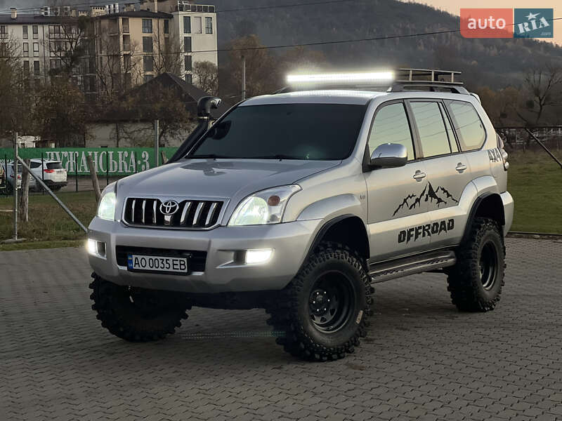 Внедорожник / Кроссовер Toyota Land Cruiser Prado 2006 в Сваляве