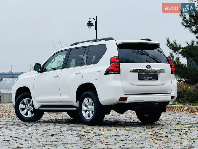 Позашляховик / Кросовер Toyota Land Cruiser Prado 2020 в Києві